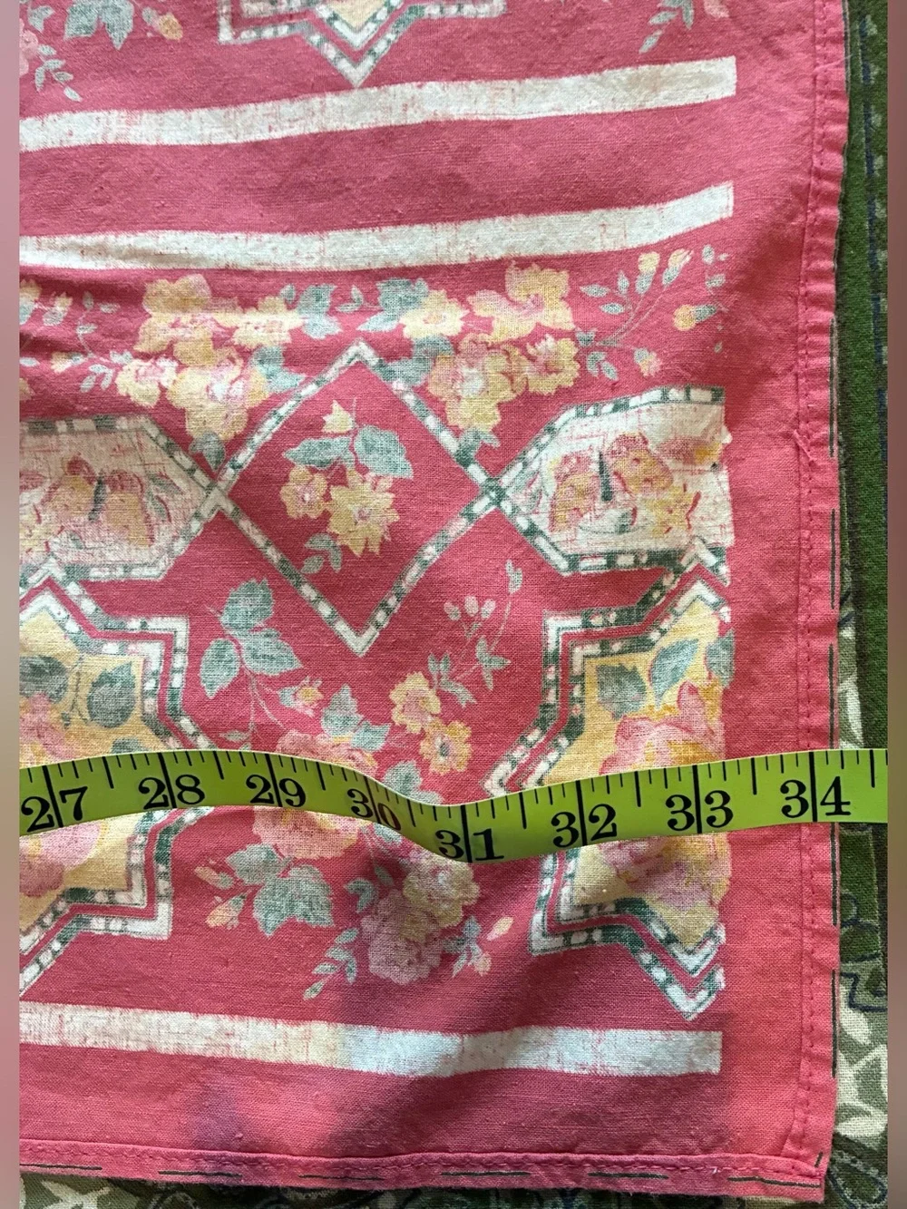 Vintage ‘93 April Cornell 36x34” Tablecloth. This vintage fabric is the 
